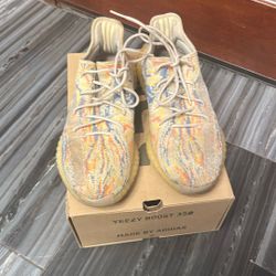 Yeezy Boost 350 V2