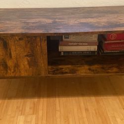 Mid Century Modern Coffee Table Excellent Condition 