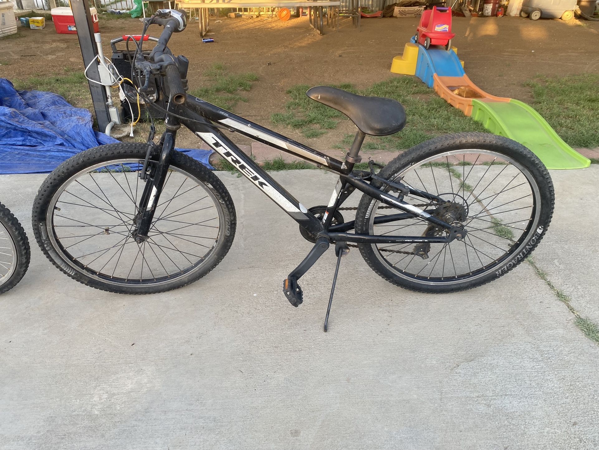 24 Trek Mountain Bike Mt200 Bikes Cycling
