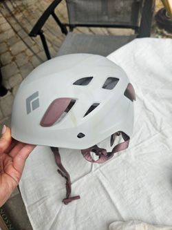 Black diamond women's climbing helmet s/m
