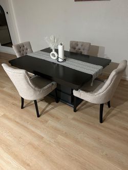 Dinning table