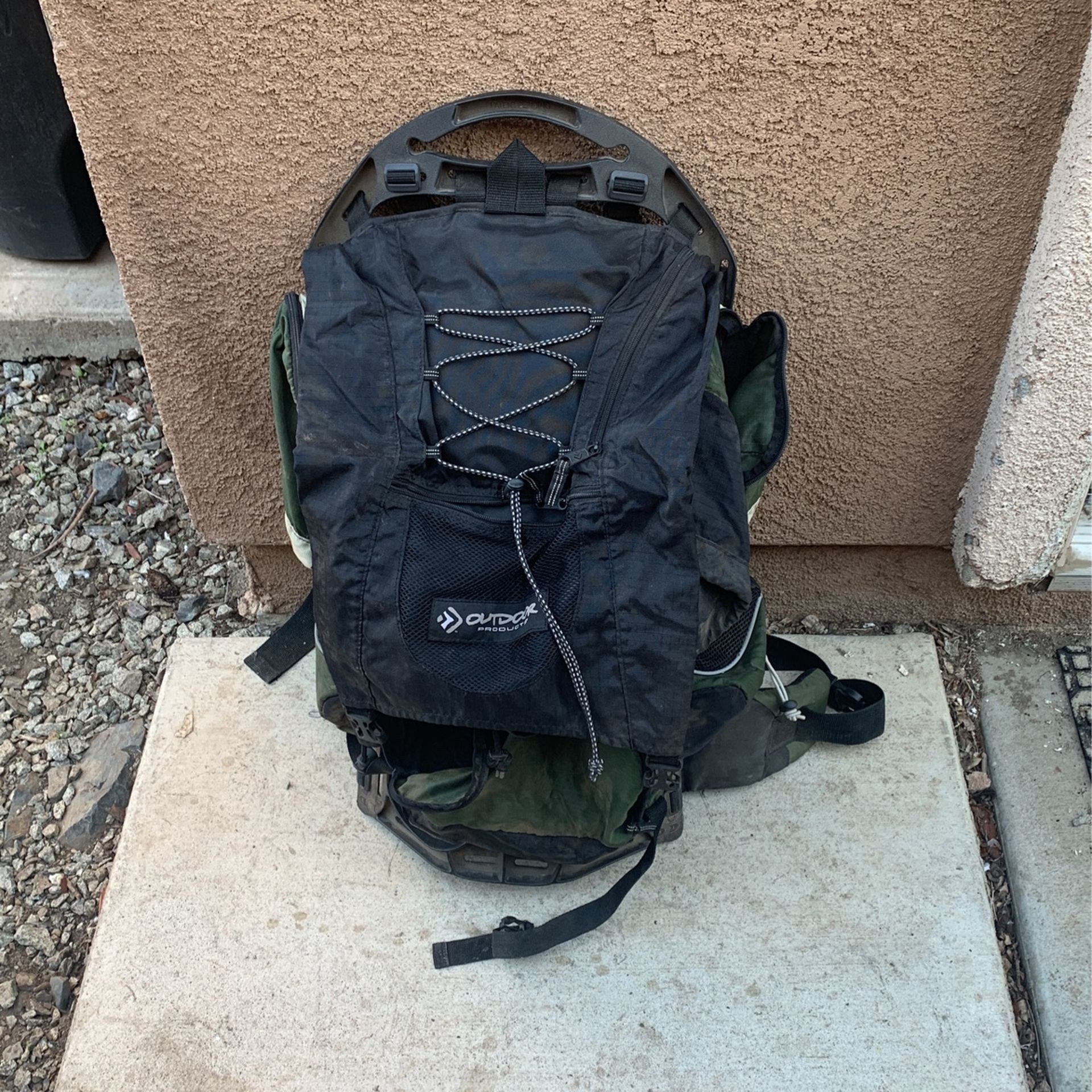 Backpacking backpack with frame