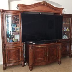 Entertainment Center With Lights  Glass Cases