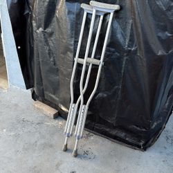 Used Crutches Muletas 