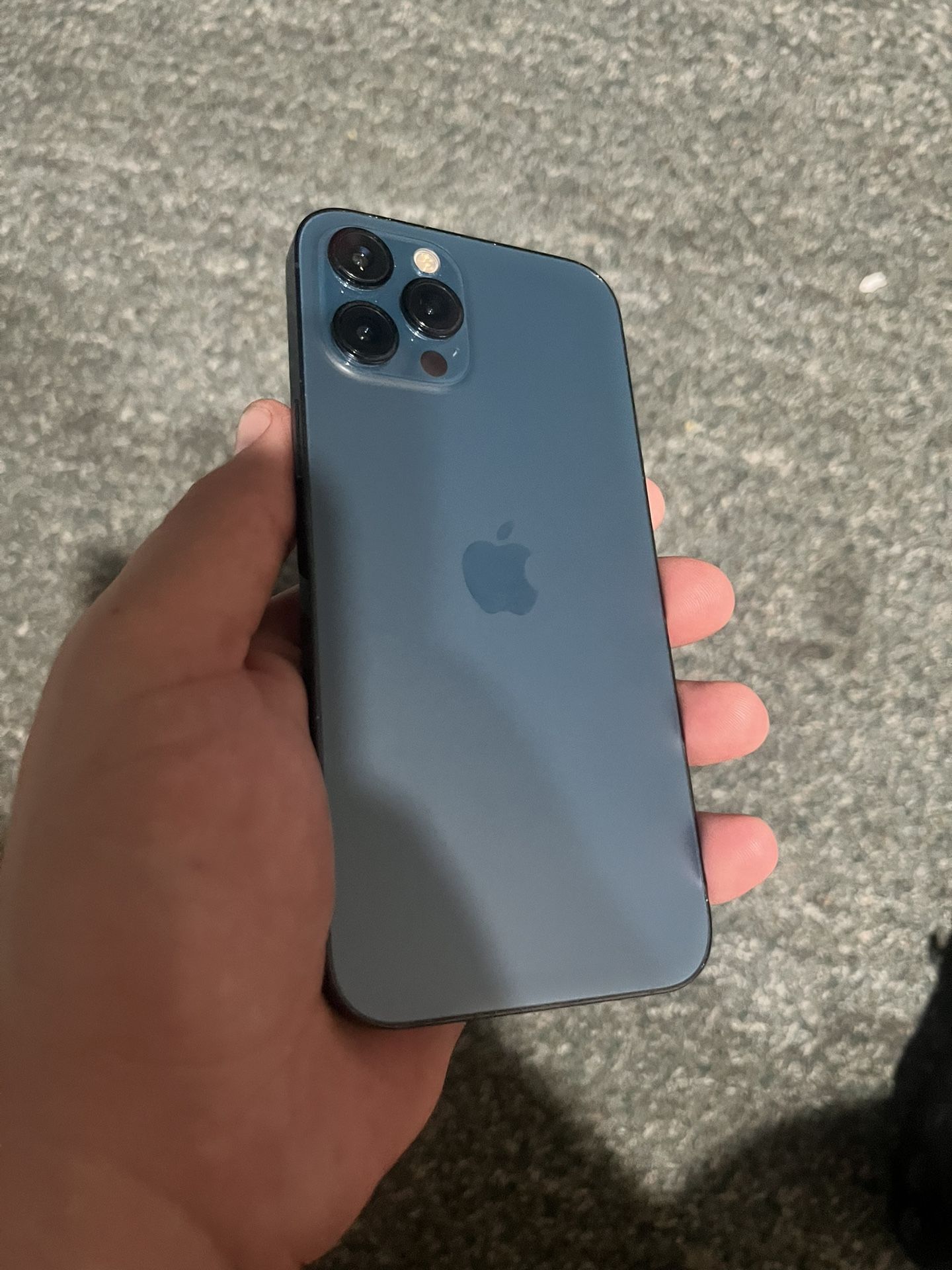 iPhone 12 Pro Max Carrier Unlocked