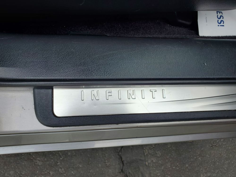 2012 INFINITI M37