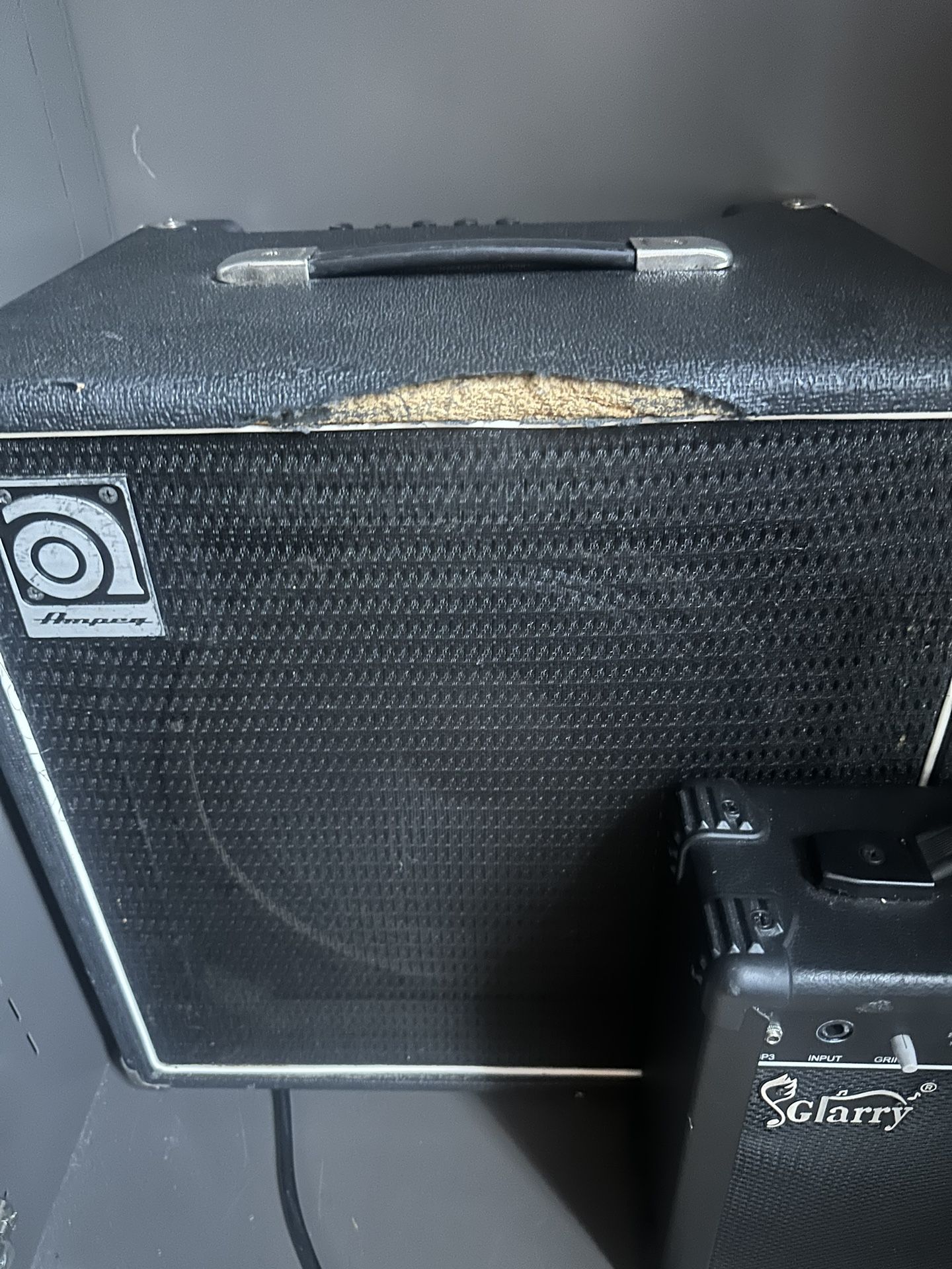 ampeg ba112 bass amp