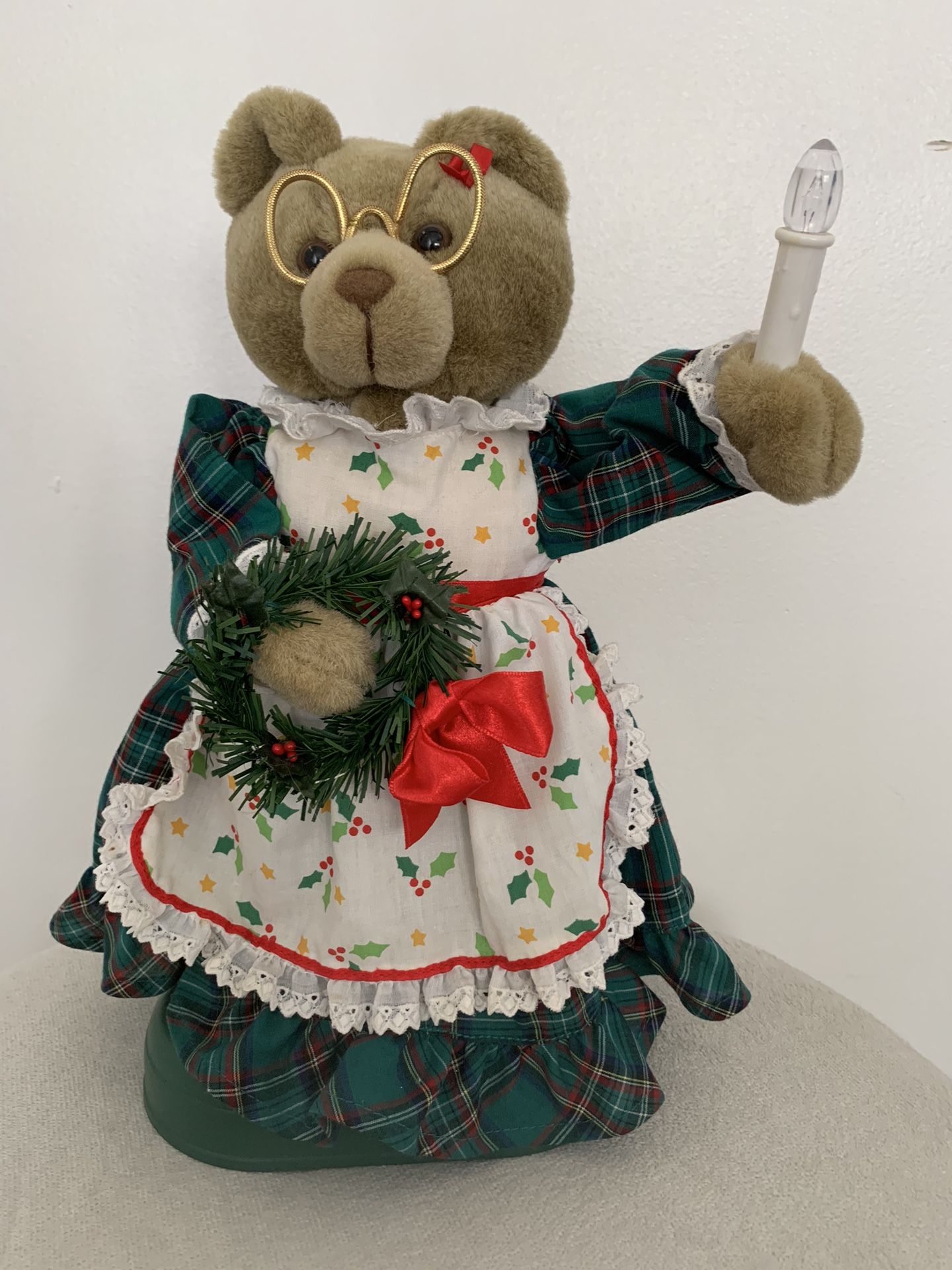 Vintage AVON Motionette Grandma Christmas Bear Animated Motion Figure 