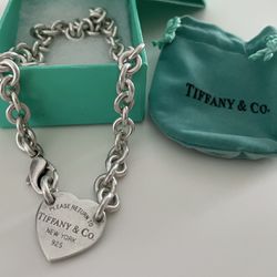Return to Tiffany Heart Tag Necklace Tiffany & Co. Link Choker Sterling Silver Necklace