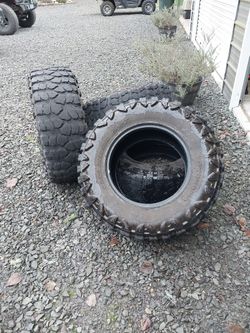 35x12.50R18