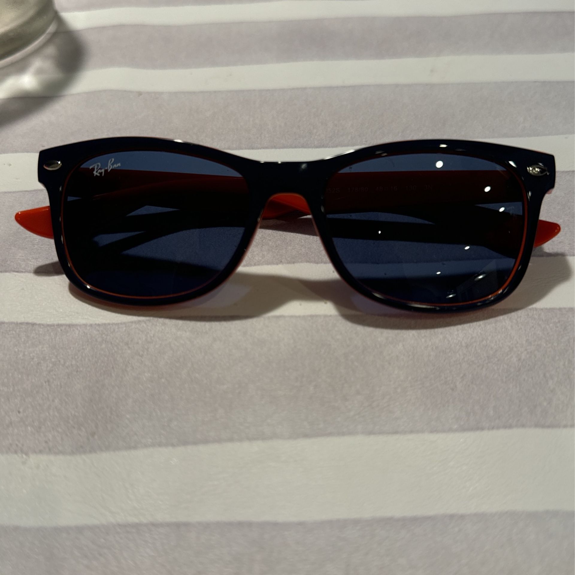 Kids rayBan RJ9052s