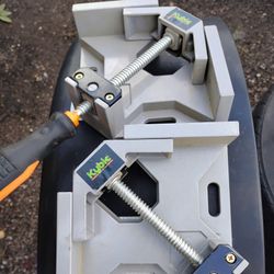 Corner Clamps