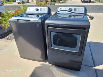 GE electric dryer and matching washer