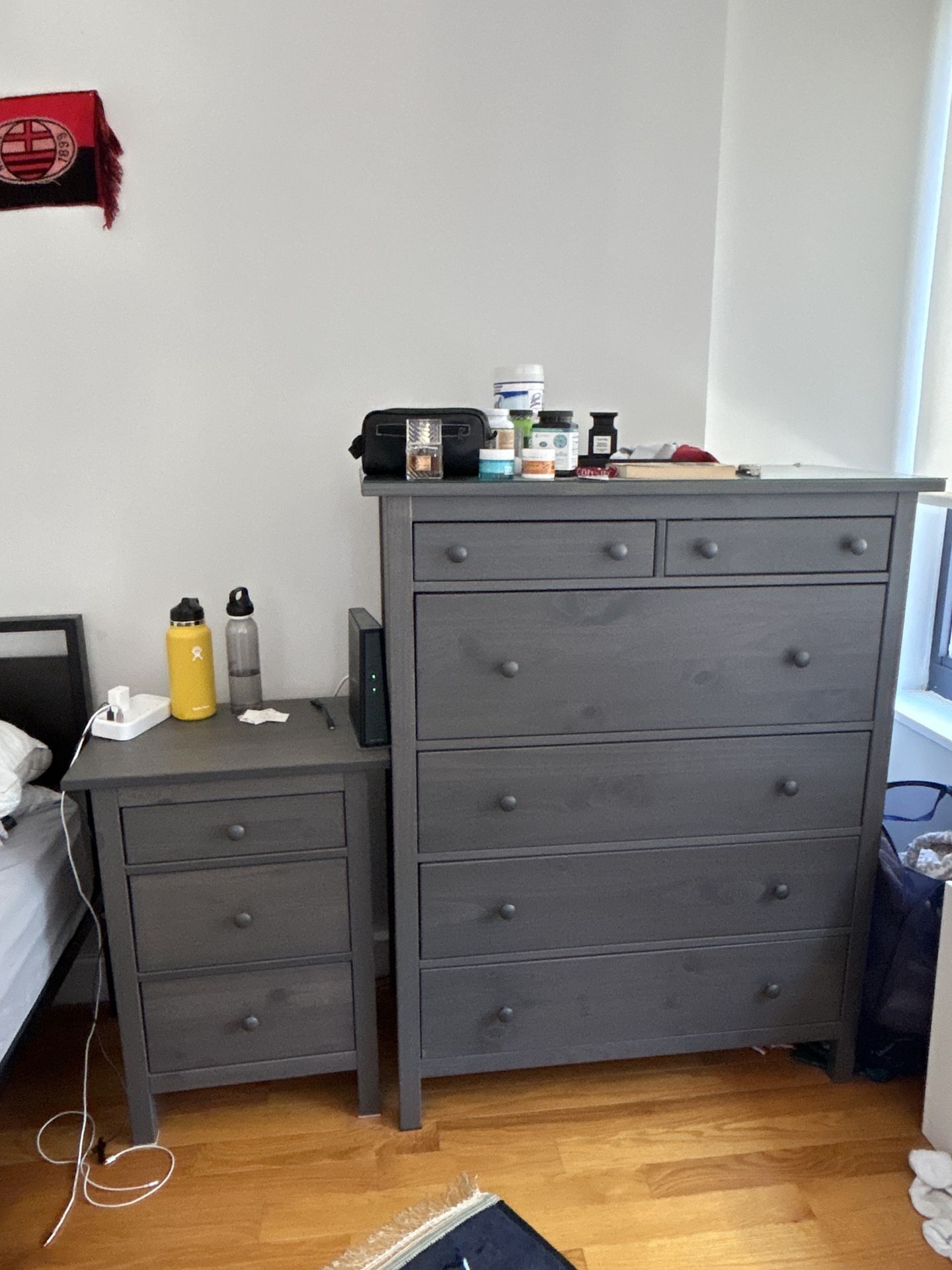 Moving Sale!! Matching Night Stand, Drawer (chest), and Mirror