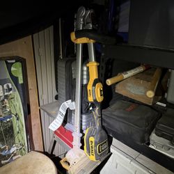 20 Volt Dewalt 