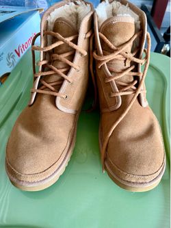 Men UGG Boots - Size 11