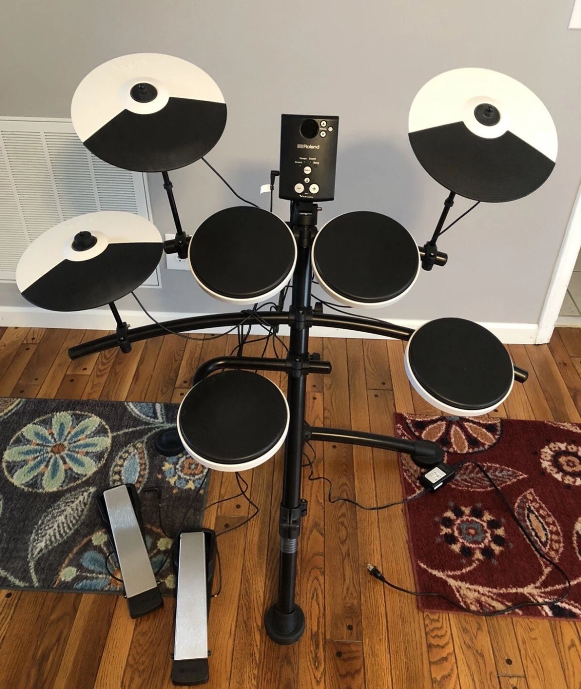 Roland TD-1K Entry Level V-Drums Kit with Rubber Snare Pad