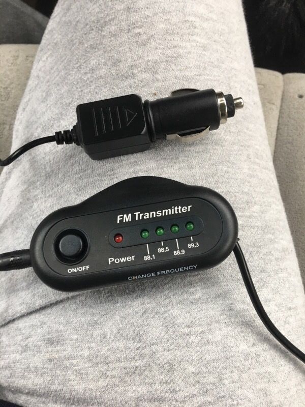 Music gear wireless FM transmitter