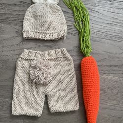 Hand Crocheted 🧶 Set 🐰
