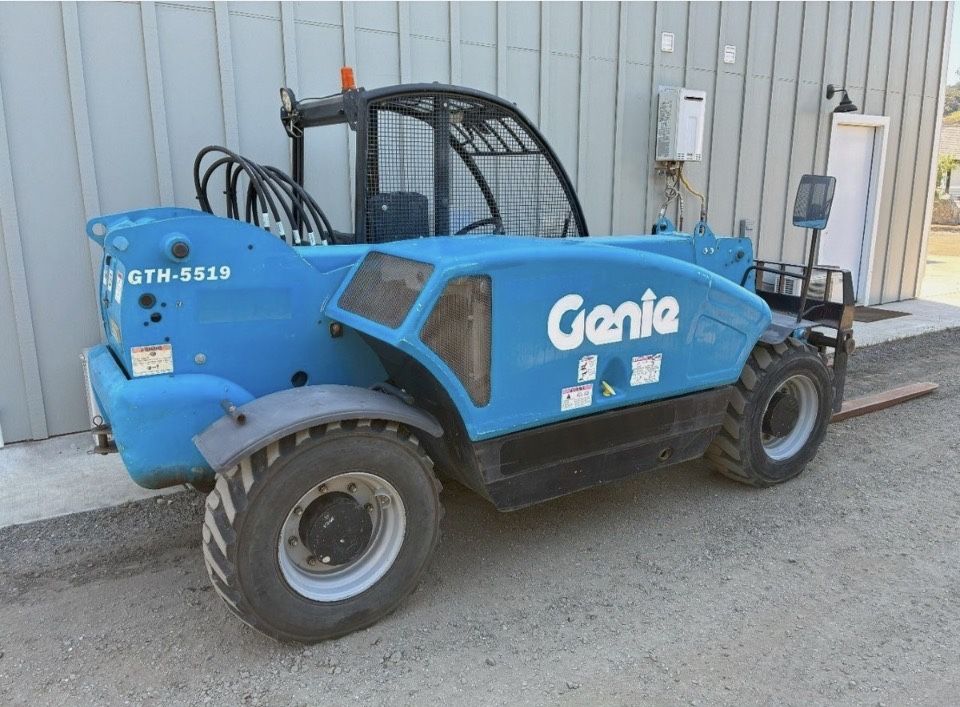 Genie GTH-5519 Telescopic Forklift