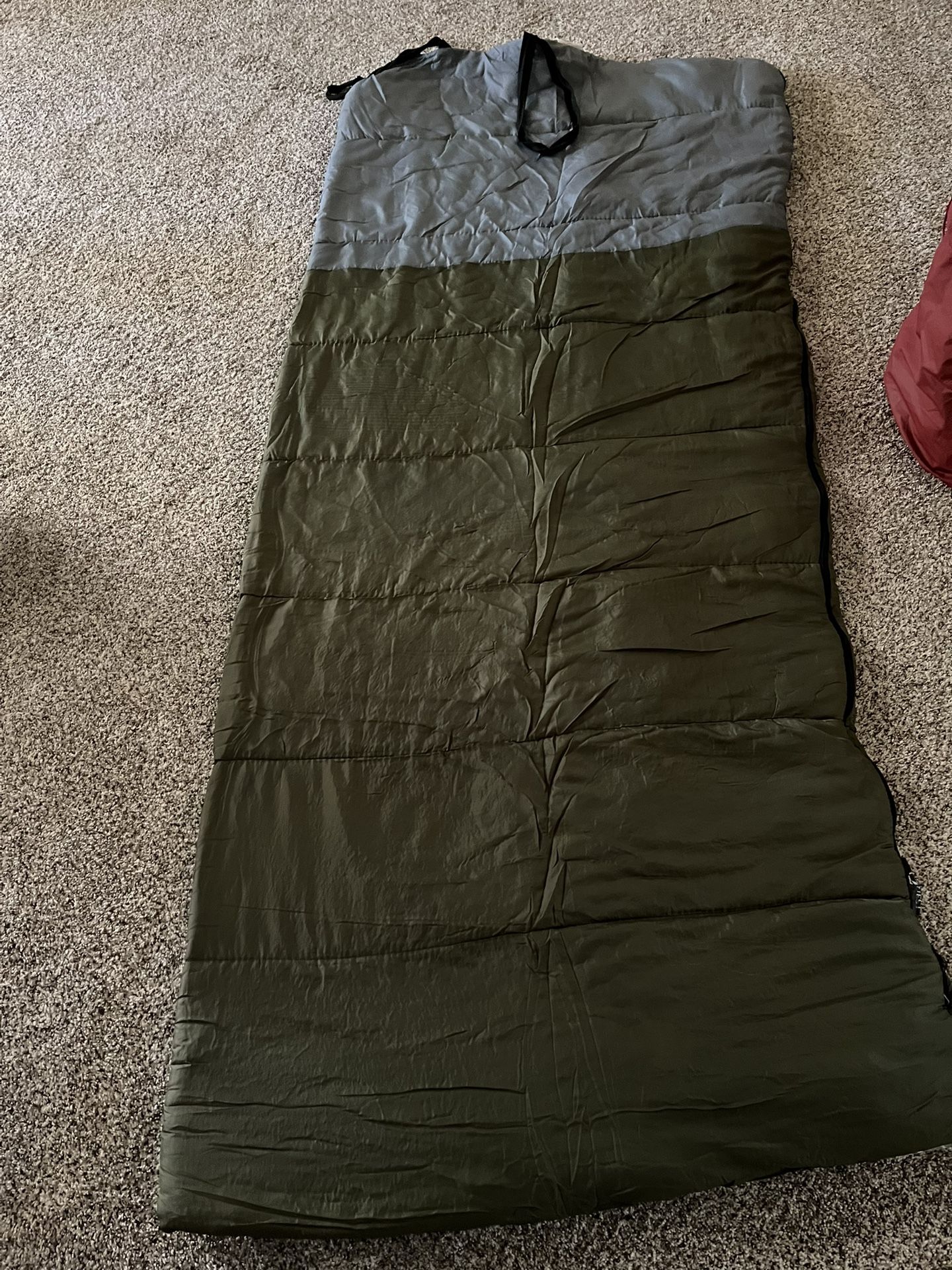 2 Sleeping Bags