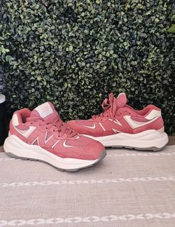 Women's shoes