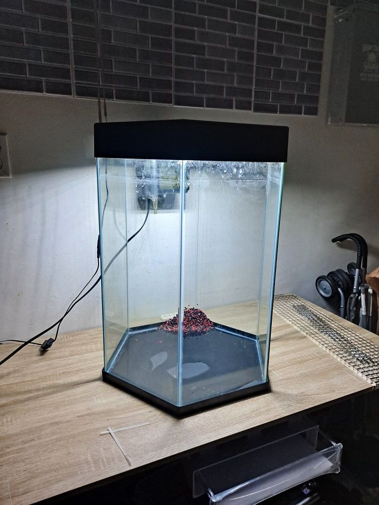 Top Fin Fish Tank