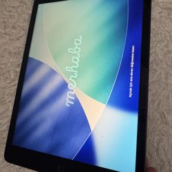 Apple Ipad 8th. Gen - 10.2" Apple A12 Bionic Hexa-Core 3GB RAM 32GB Storage - Only Wifi 