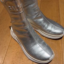 Balmain Logo Hightop Sneaker