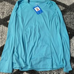 New Women’s Columbia Shirt Medium 