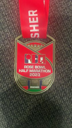 2023 Rose Bowl Half Marathon Medal