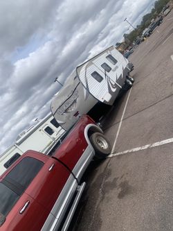 fifth wheel rv trailer