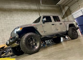 New: BDS 3.5” lift kit with FOX Shocks  installation. For 20-26 JEEP Gladiator JT (We Finance)