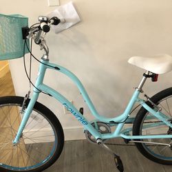 Women’s Electra Townie 21D Hybrid Comfort Bike Ready/Ride