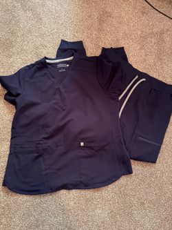 Navy blue Fabletics scrubs set size L