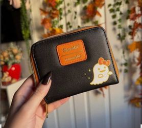 FIRM IN MERCED‼️ HELLO KITTY HALLOWEEN MINI WALLET