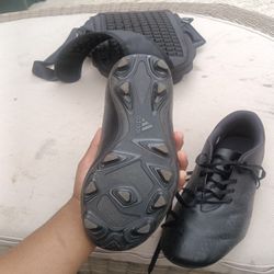 Adidas Predator, US 13 , Black 