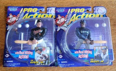 12 Starting Line Up Figures