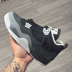 Jordan 4 Fear 