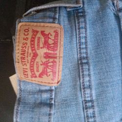 Levi's