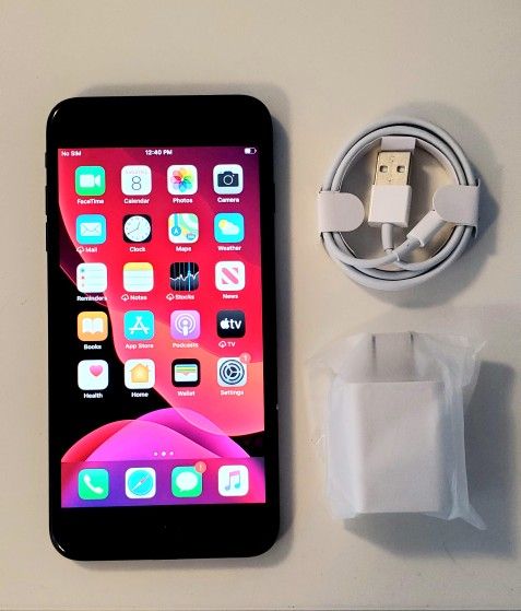 iPhone 7 Plus - UNLOCKED - Like New