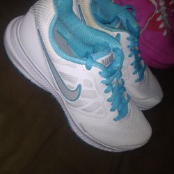 Brand New Womens Nikes Size 6.5