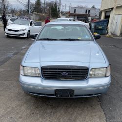 2003 Ford Crown Victoria LX