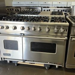 VIKING 48”WIDE GAS RANGE STOVE IN STAINLESS STEEL 8 BURNERS 