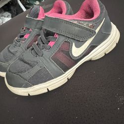 kids nike shoes