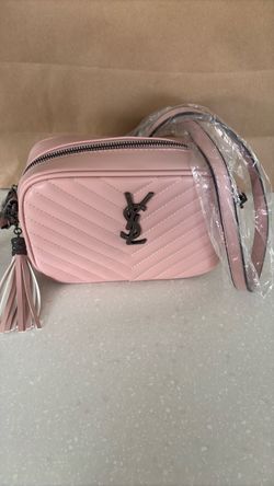 Cartera muy bello color rosa pastel interesados tex o llamarme (contact info removed)
