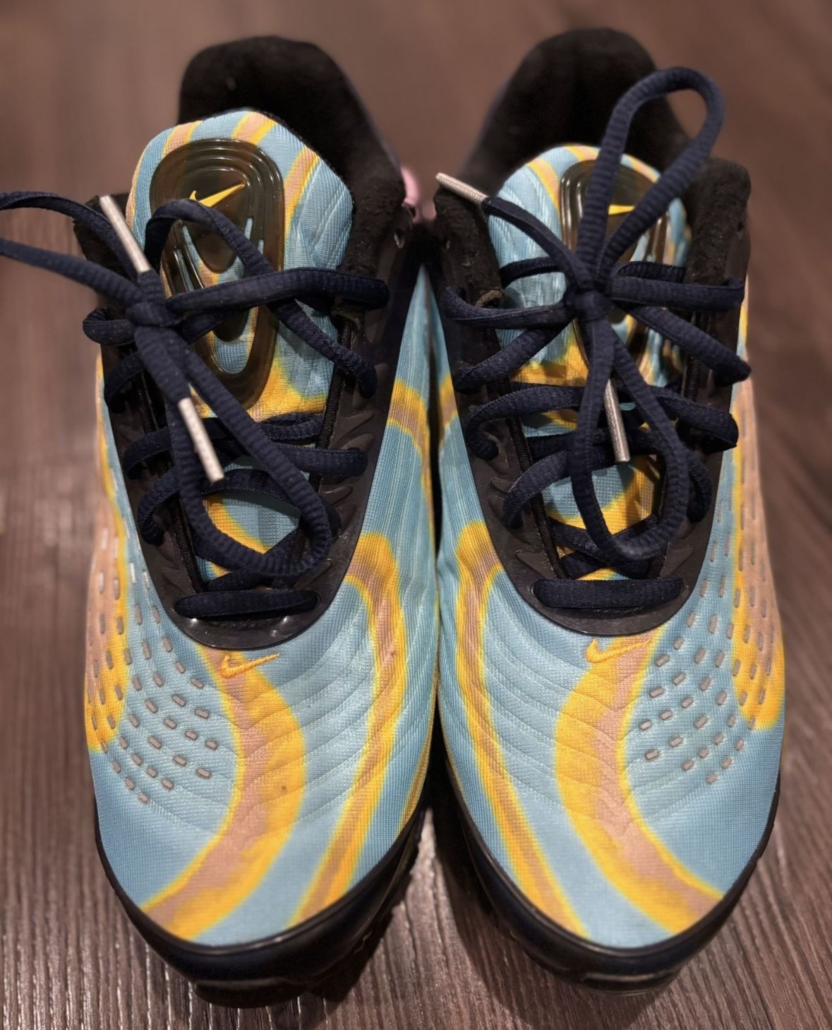 Nikes Size 9 In Women Great Shape