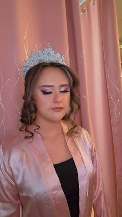 Maquillajes y Peinados