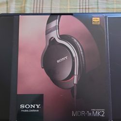 Sony MDR-1R MK2 Hi-Res Stereo Headphones