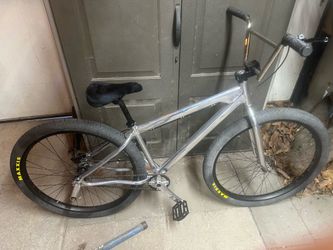 29” Beastmode SE Bikes BMX Wheelie Bike